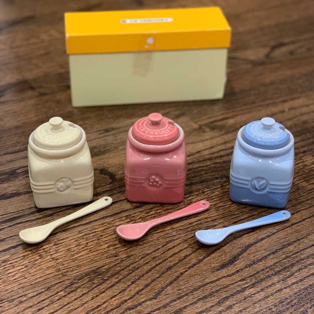 New Le Creuset Mini Sauce Jars with Spoons Holiday Brunch Set of 3